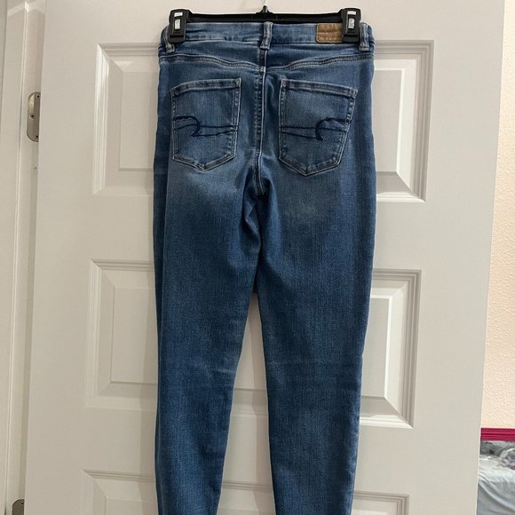 American Eagle Jeans - Picture 2 of 4